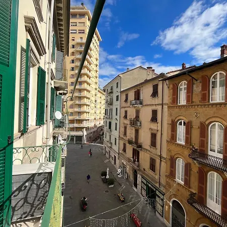 Ampio 5 Minuti Stazione Cinque Terre Apartment La Spezia