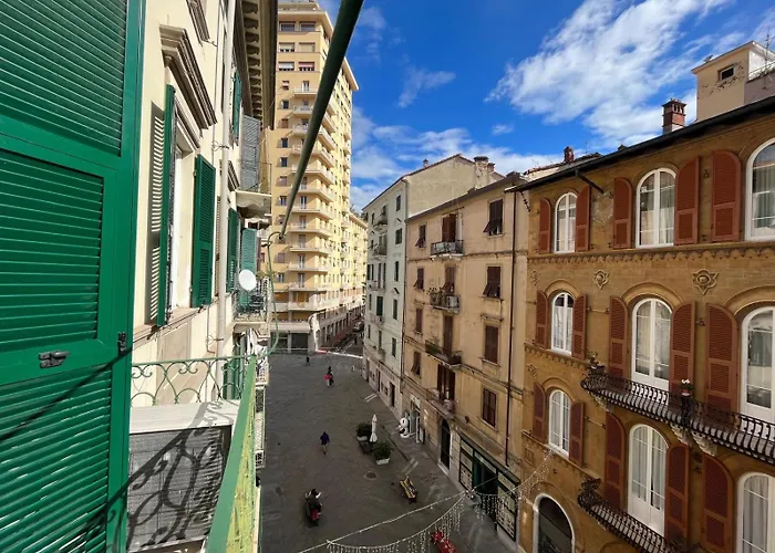 Ampio 5 Minuti Stazione Cinque Terre Apartment La Spezia
